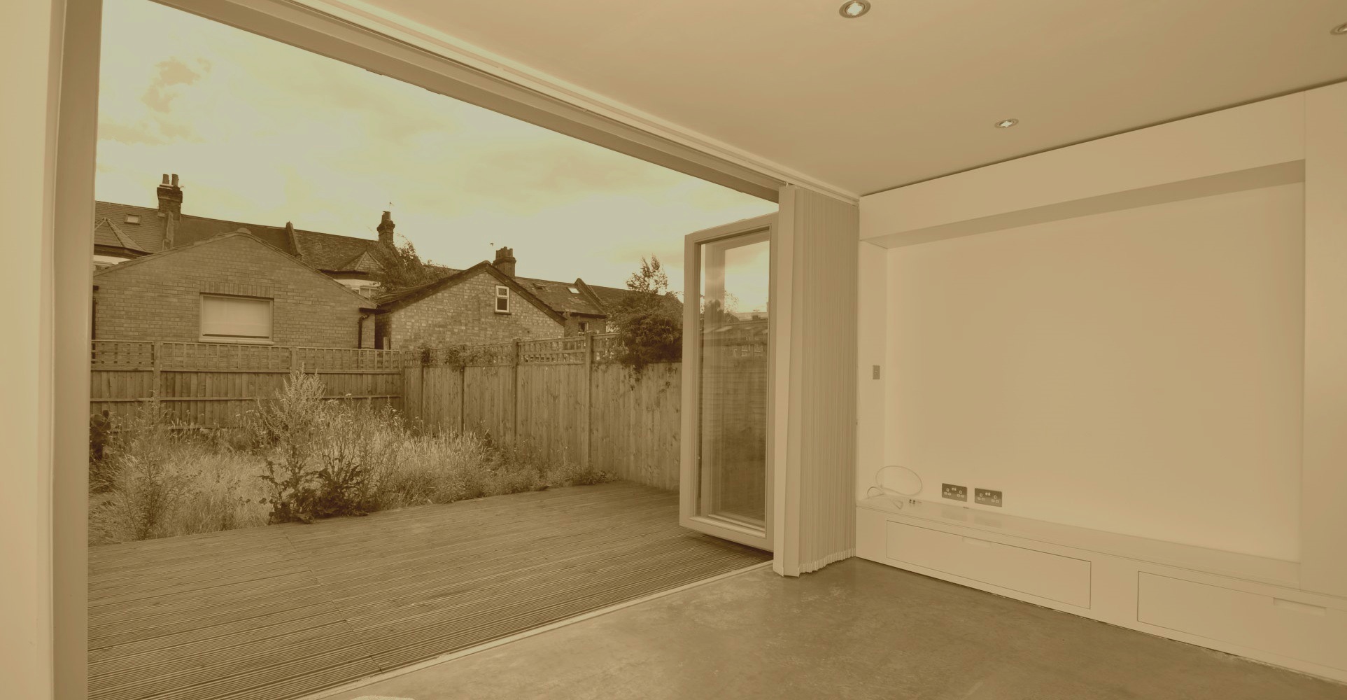 Slider, Glaziers in Shepperton, Upper Halliford, TW17